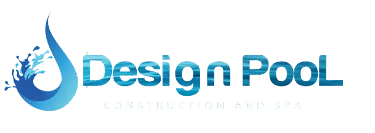 Logo complet Design Pool - goutte d’eau stylisée et texte bleu, expert piscines Maroc.